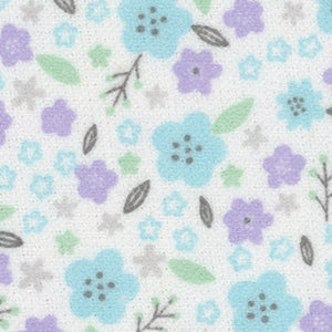 Doodle Baby Flannel - White Floral Fat Quarter | Benartex 13228F-81